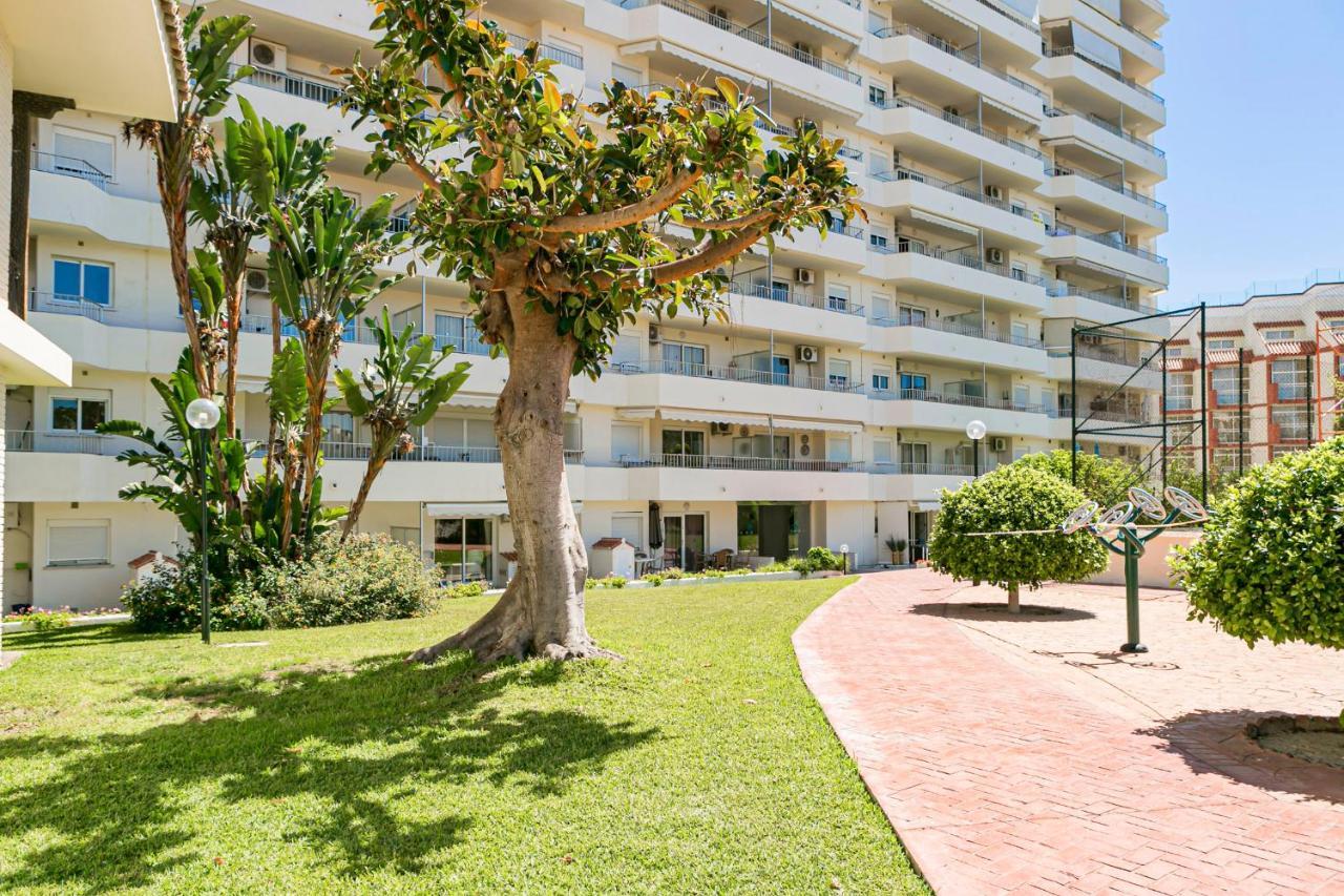 Malagadevacaciones - La Carihuela Palace Torremolinos Luaran gambar